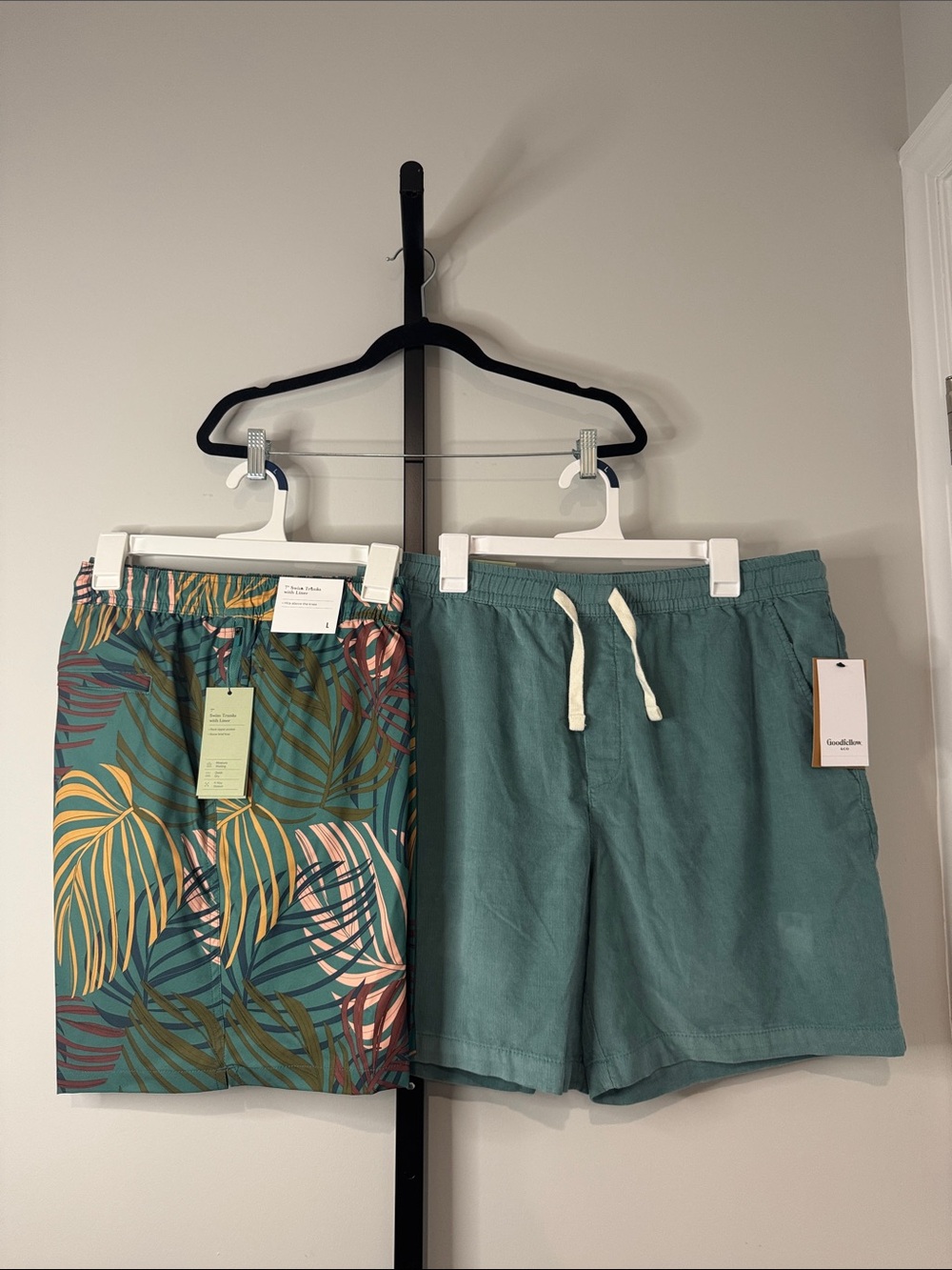 Good fellow & Co Men’s Shorts & Swim Trunks Large New NWT